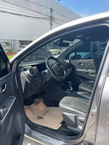Renault Captur 2.0 Intens Automática