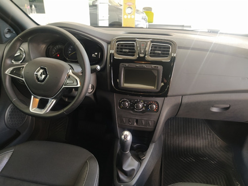 Imagen 13 de 18 de Renault Logan Zen 1.6 16v