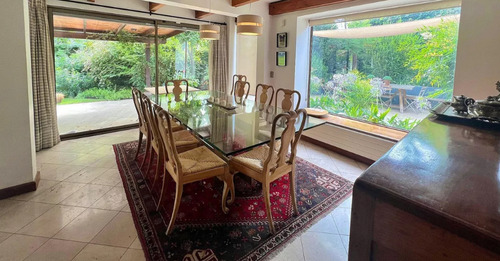 Linda Casa Con Gran Terreno De 900 Mt2/colegio Newland