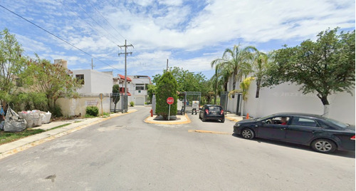 Casa En Remate Bancario En Loma Alta, Lomas De Residencial, Nuevo Leon -ngc5