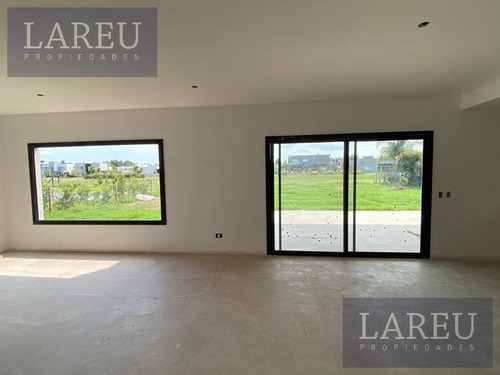 Imagen 5 de 15 de Casa - Altos De Campo Grande