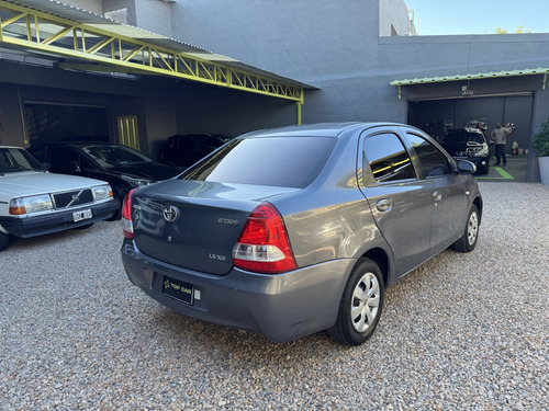 Toyota Etios 1.5 Sedan Xs