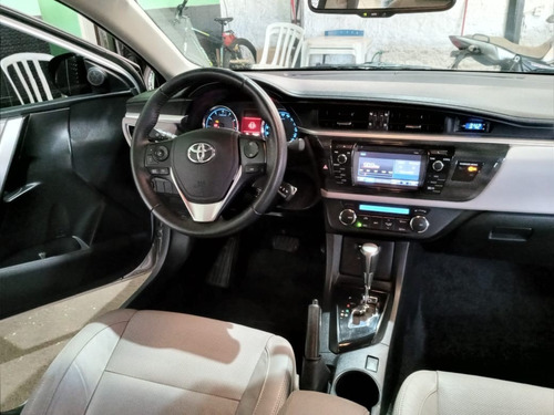 Imagem 8 de 15 de Toyota Corolla Xei 2.0 Prata 2015