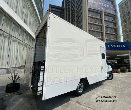 Mercedes-Benz Sprinter 5 pasajeros