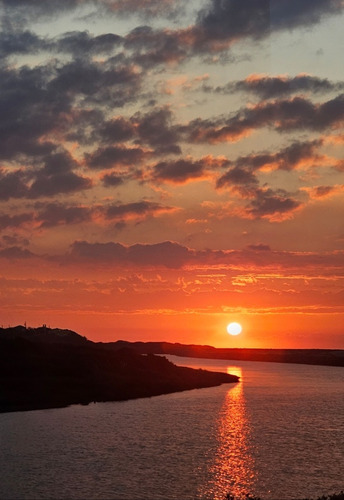Alquiler Barra De Chuy Uruguay Con Fondo Al Arroyo