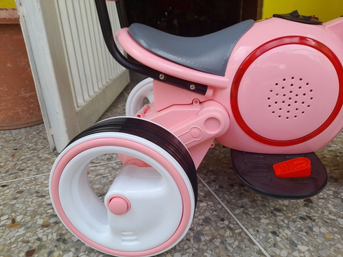 Imagen 5 de 6 de Triciclo Eléctrico Para Niña Original