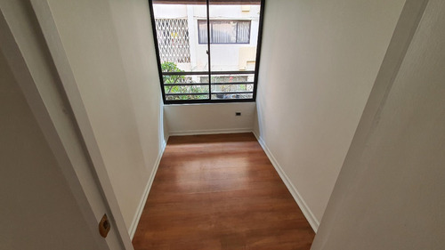 Av Pocuro/ Bodega/ Sin Estac Y Terraza/1 Dorm Y 1/2/ Rollers