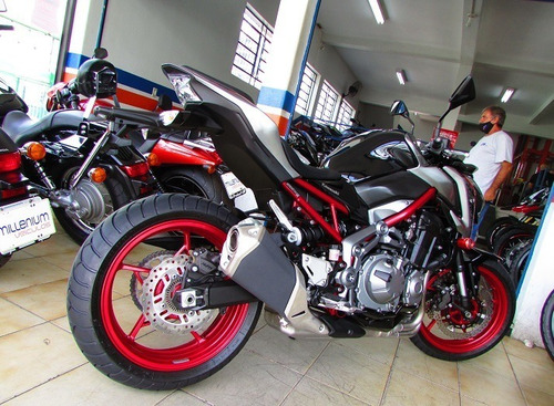 Imagem 11 de 12 de Kawasaki Z900 Abs Ano 2019 Top Com 14 Mil Km E Garantia Loja