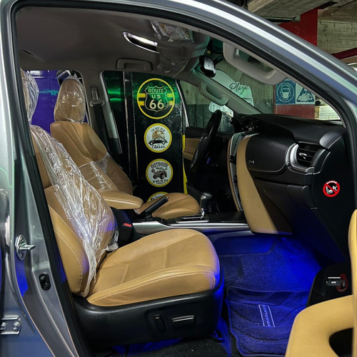 Imagen 4 de 14 de Toyota Fortuner Dubai 2022