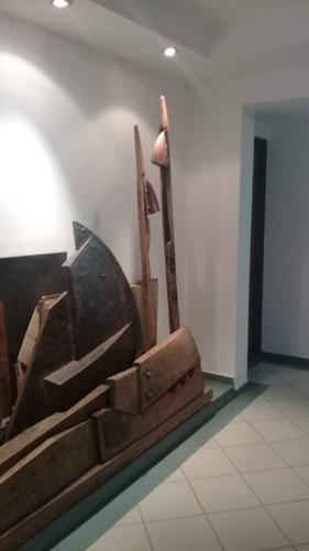 Vendo Departamento Un Dormitorio Alberdi S/ Av.colon -rec Mayor