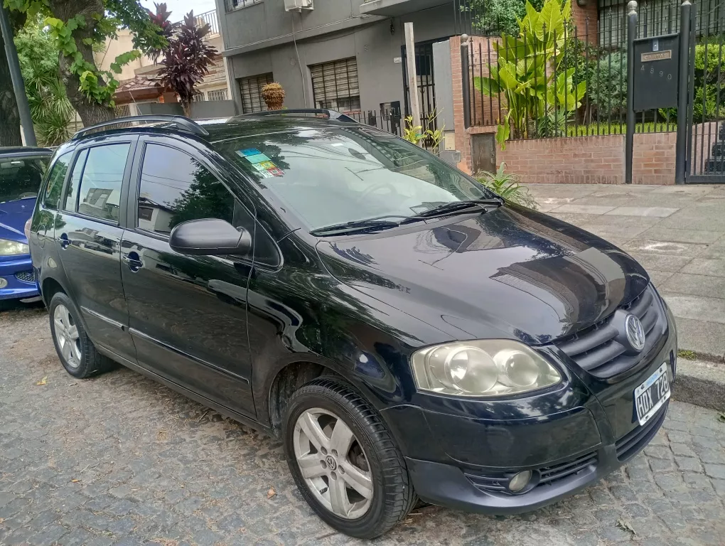 Volkswagen Suran 1.6 I Highline 90d