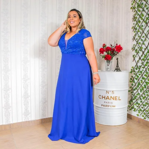 Vestidos plus size para formatura on sale curto