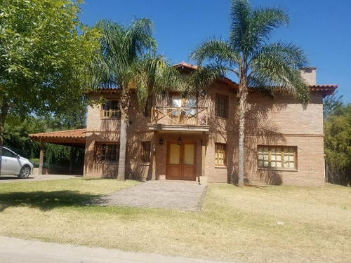 Imagen 3 de 21 de Excelente Casa En Country En Villa Allende