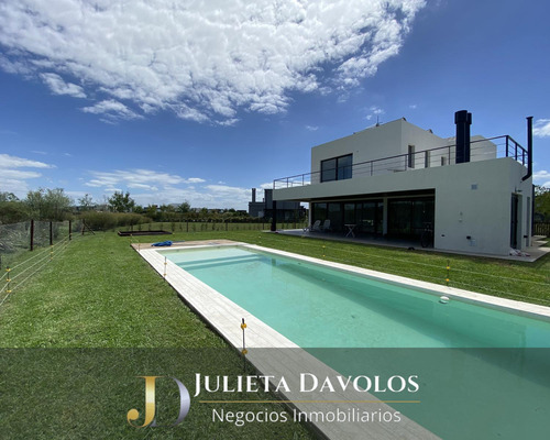Casa En Venta 5 Ambientes Puertos Del Lago Barrio Acacias Escobar-maschwitz