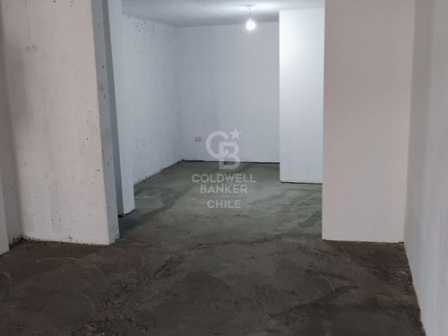 Local Comercial De 45m2 Sobre Av. Irarrázaval
