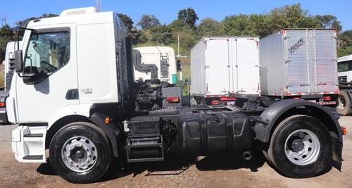 Imagem 2 de 10 de Volvo Vm 330 Ano 2015