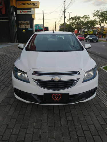 Imagem 3 de 9 de Chevrolet Prisma 1.0 Mpfi Lt 8v Flex 4p Manual