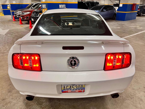 Imagen 5 de 13 de Ford Mustang Gt