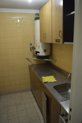 Alquilo Local En La Zona De Congreso 3 Plantas 324 M²