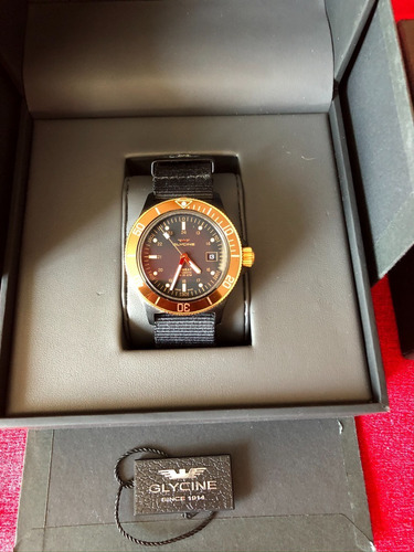 Glycine Combat Sub