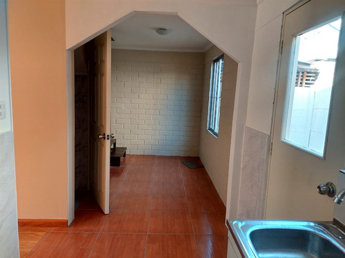 Casa En Venta De 3 Dorm. En Puente Alto
