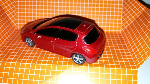 Autito En Escala 1.43 Peugeot 308, Bordo