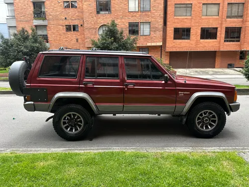 Jeep Cherokee 4.0 Laredo