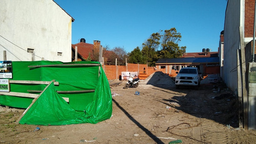 Imagen 3 de 4 de Chalet A Estrenar - Calle 84 Entre 2 Y 3 Mar Del Tuyu