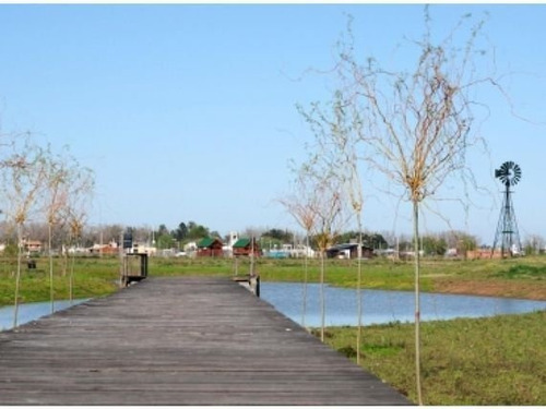 Venta Lote En Barrio Las Tardes - Roldan - Entrega Inmediata- Todos Los Servicios
