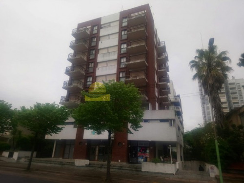 Deparatamento En Venta Centro De Pinamar , 4 Ambientes  Con Gas Natural.