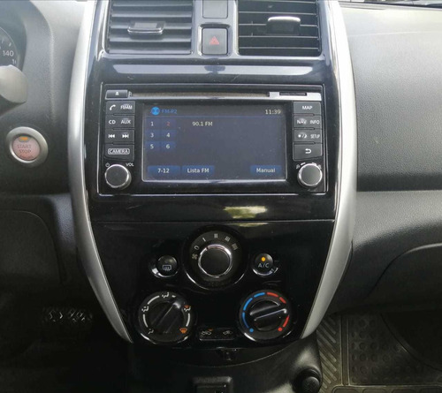 Imagen 14 de 15 de Nissan Versa 2017 1.6 Exclusive Navi At