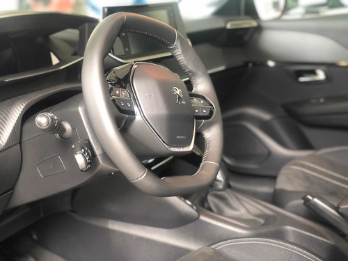 Peugeot 208 1.6l Feline Tiptronic
