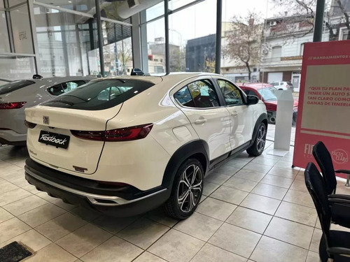 Fiat FASTBACK 1.3 T270 At6