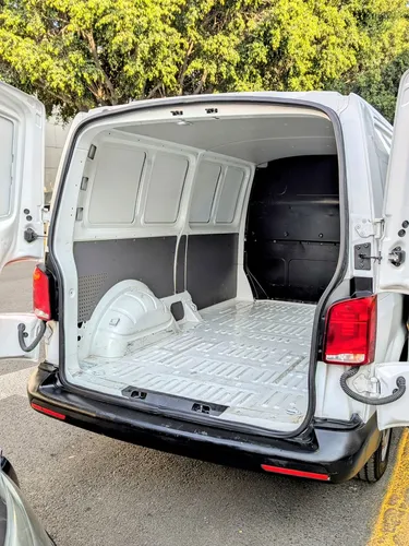 Volkswagen Transporter 2.0 Cargo Van TM