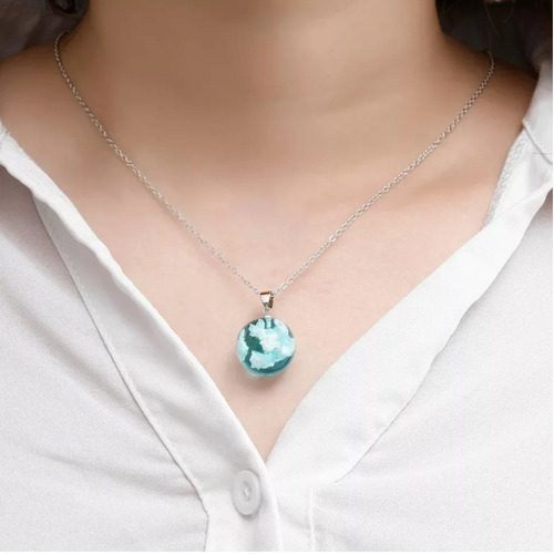 Imagen 1 de 10 de Collar Nubes Cielo Encapsulado Sky Clouds Cadena Mujer Dije