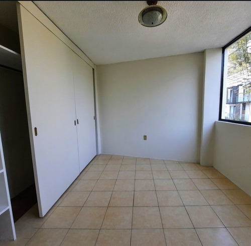 Imagen 3 de 13 de Departamento En Venta Col. Napoles Para Remodelar