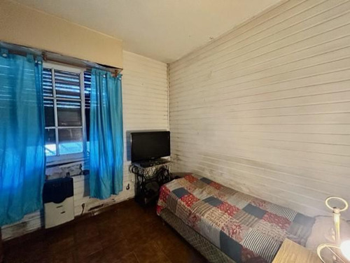 Ph Tipo Casa De 3 Amb, Con Patio Y Terraza Propia En Pque. Avellaneda, En Venta