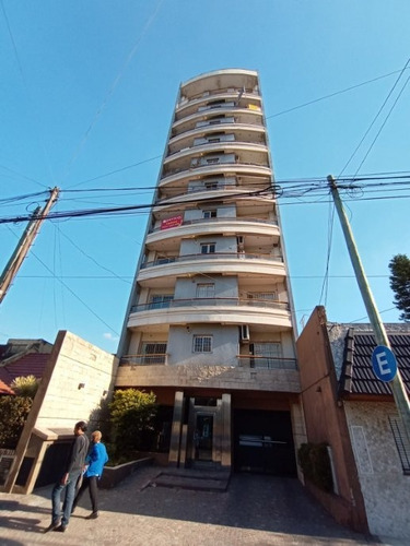 Imagen 1 de 14 de Departamento En Venta En Lanus Este