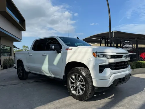 Chevrolet Cheyenne 5.3 V8 RST Doble Cabina 4x4 At
