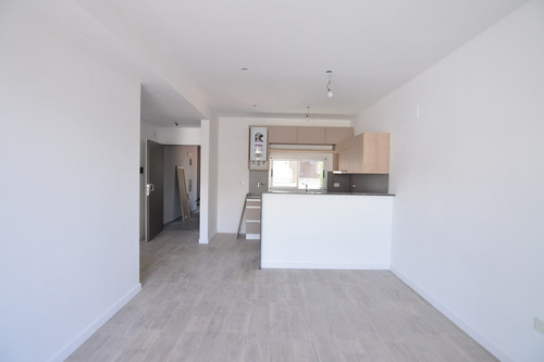 Departamento En Venta En Flores, Capital Federal, Buenos Aires