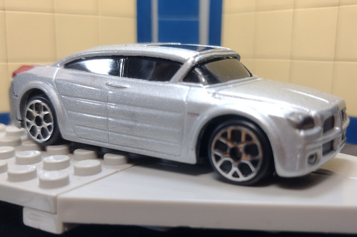 Priviet Dodge Super 8 Hemi Concept 2001 Maisto Hw Plateado (Usado)