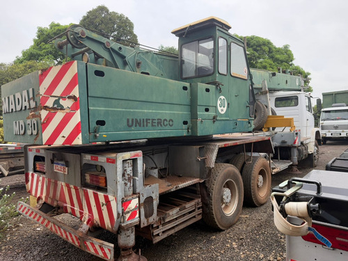 Caminhão Mb 2635 Com Guindaste Madal 30 Toneladas.