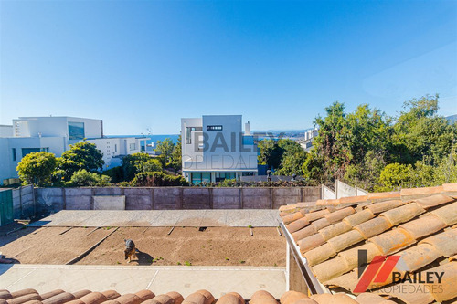 Casa En Arriendo De 5 Dorm. En Concón
