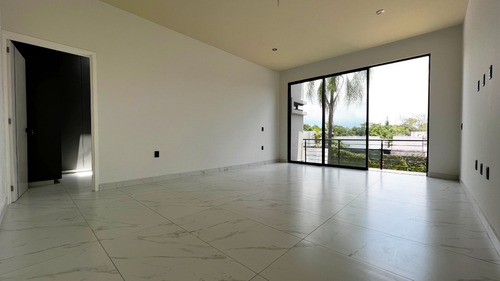 Casa Nueva En Venta En Cuernavaca, Col. Delicias 3 Recámaras, 4 1/2 Baños, Estudio, Alberca