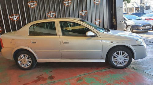 Imagen 7 de 15 de Chevrolet Astra 2.0 Gls Con Gnc
