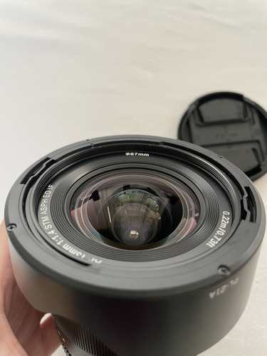 Lente Viltrox Af 13mm F1.4 Stm Para Sony E-mount Sony E Negro (Usado)