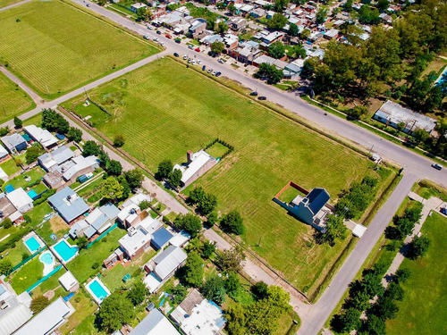 Terrenos En Barrio Tango Frente A Mendoza