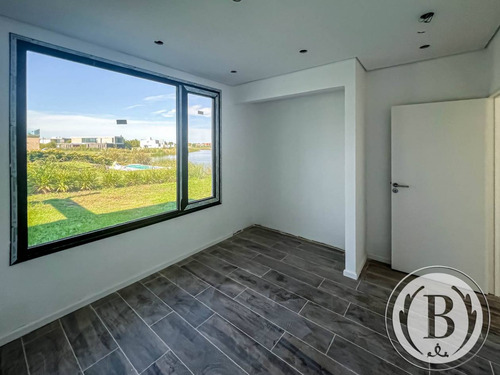 Bustamante Prop El Naudir 12254 Casa Venta A Estrenar Escobar