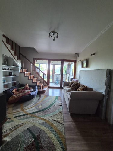 Casa En Arriendo De 5 Dorm. En Olivar