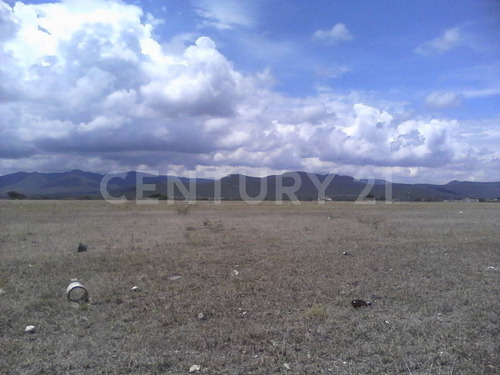 Terreno En Venta En La Lira, Pedro Escobedo, Querétaro.